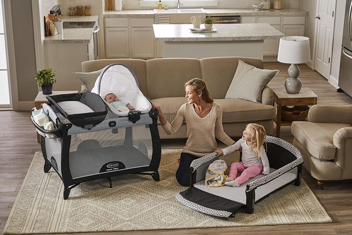 Graco Pack 'n Play Newborn2Toddler Playard, Mahan