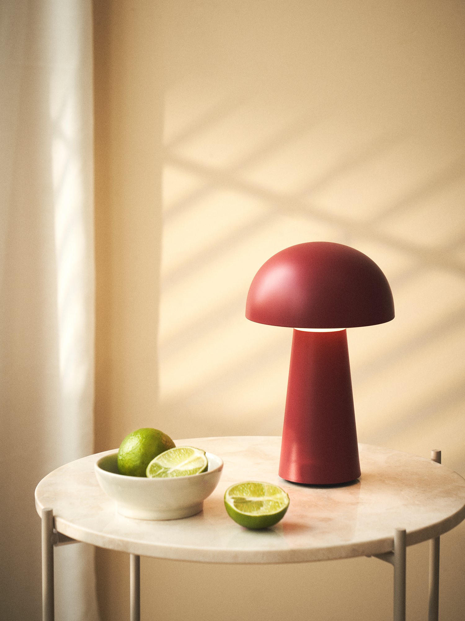 LED-bordlampe | Ø13,5 x 7,5 x 21,5 cm. | Red | Nielsen Light