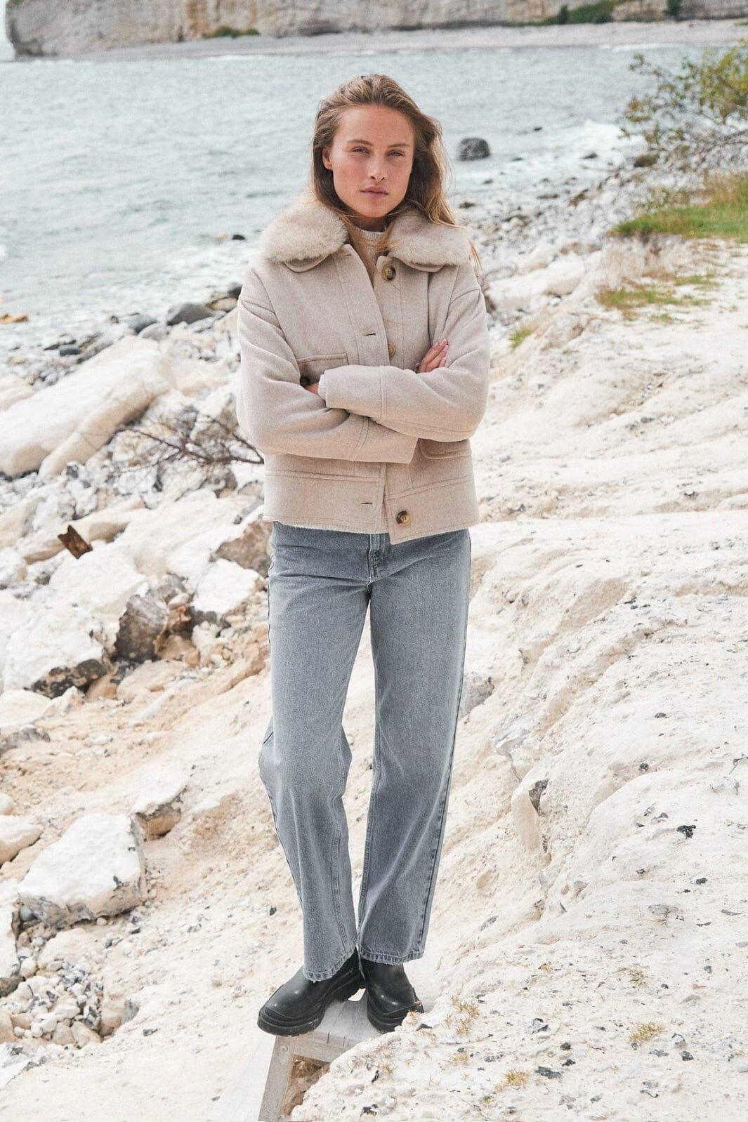 Neo Noir Pitti Wool Jacket sand