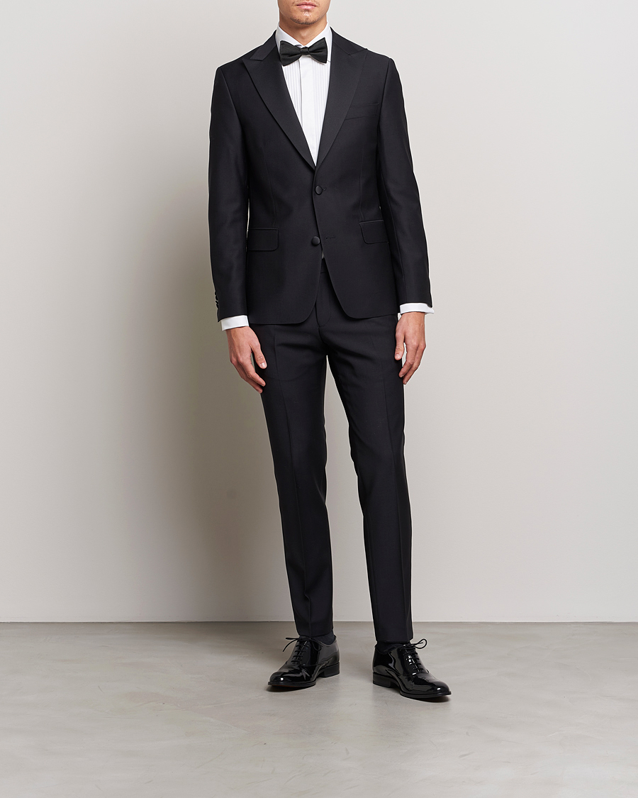 Oscar Jacobson Elder Wool Tuxedo Black