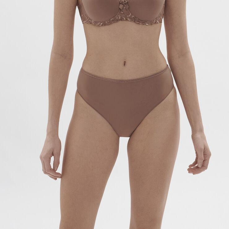 Simone Pérèle RETRO BRIEFS Amaretto