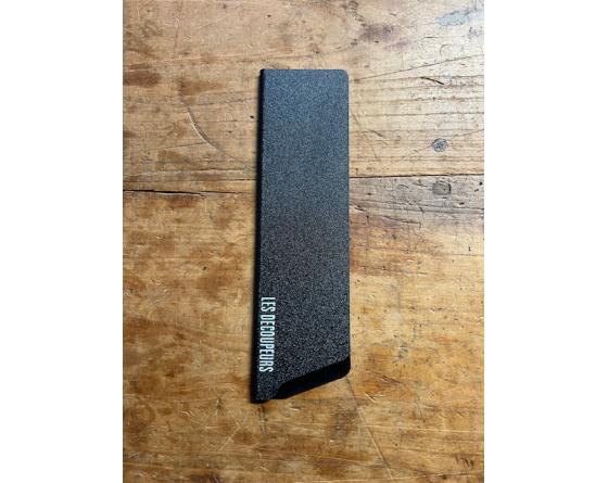 1 Protège Lame - NOIR - 19,5 x 5,5 cm - pour lame inférieure à 19 cm