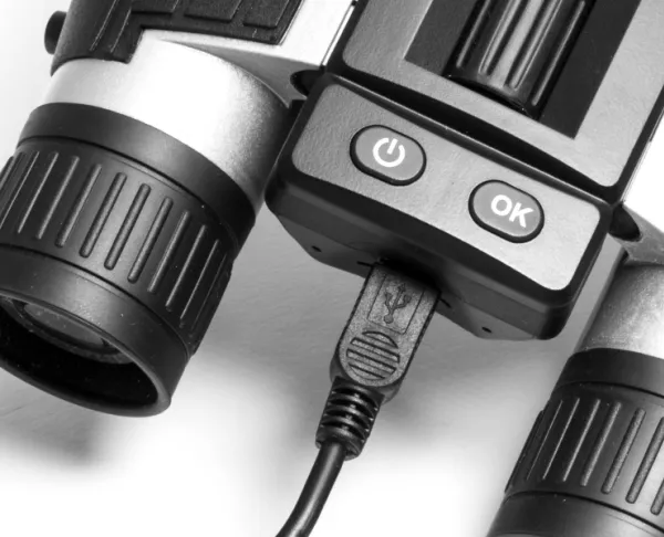 Technaxx FullHD Binoculars with display TX-142