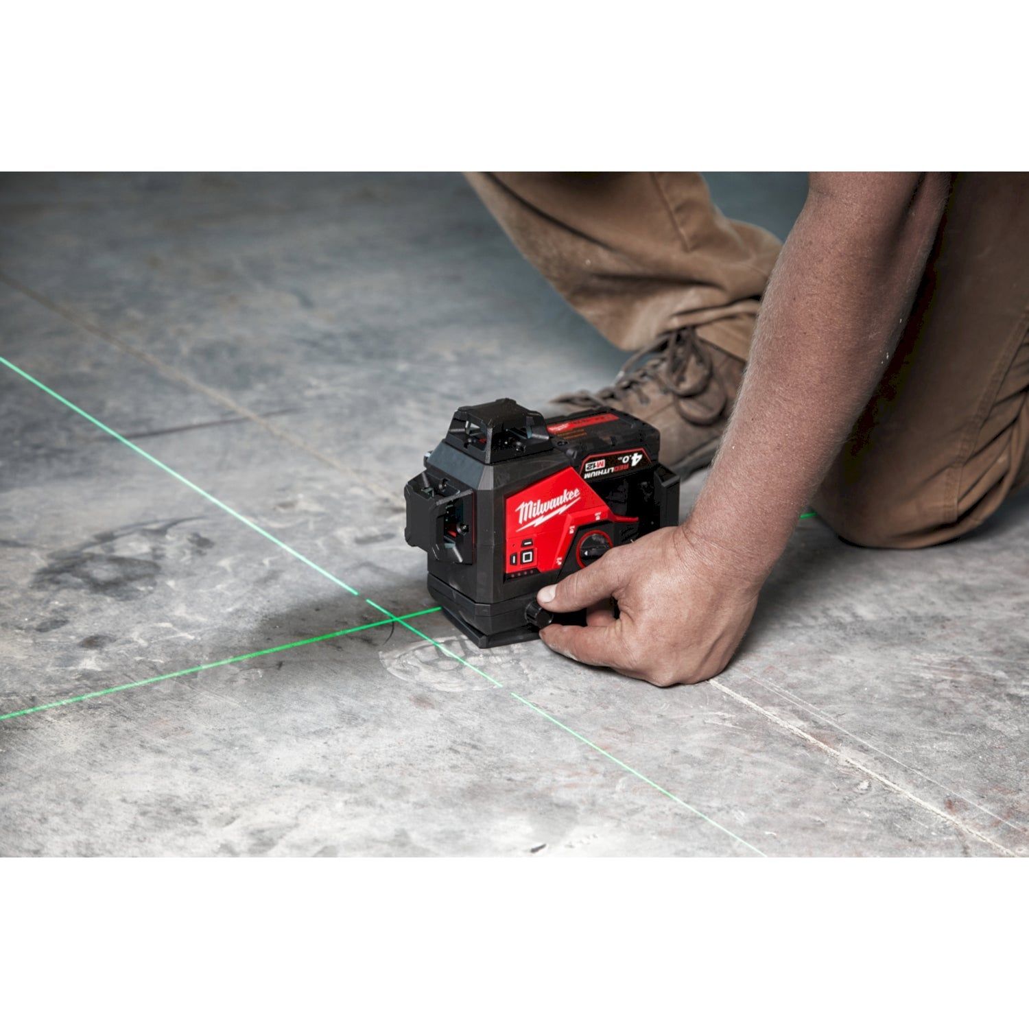 Milwaukee M12 3PLKIT-401P Accu kruislijnlaser 3x360° groen   laserdetector   statief 12V 4.0Ah in koffer - 4933478960