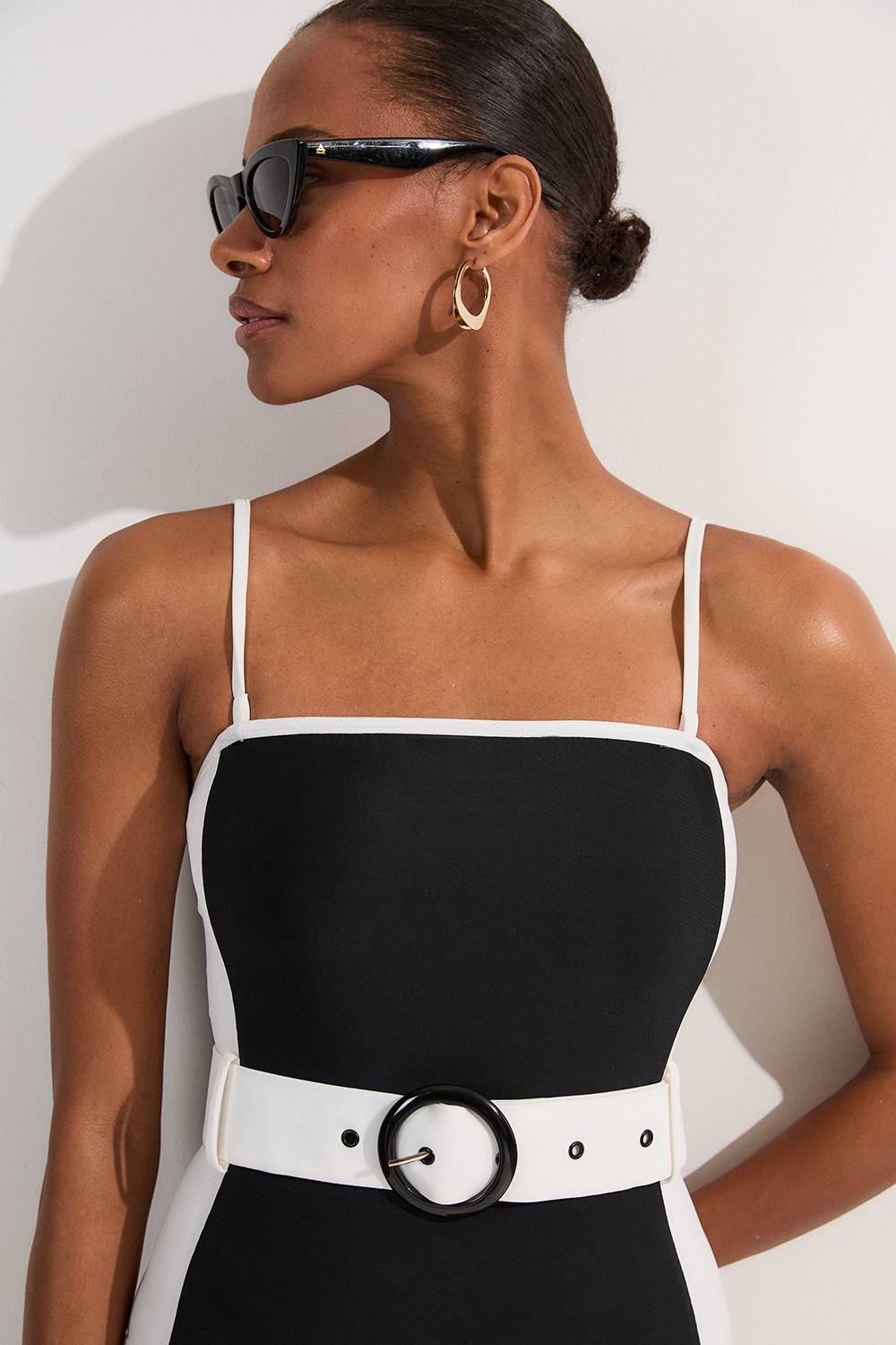KarenMillen Maillot de bain bandeau à panneaux contrastés avec ceinture
