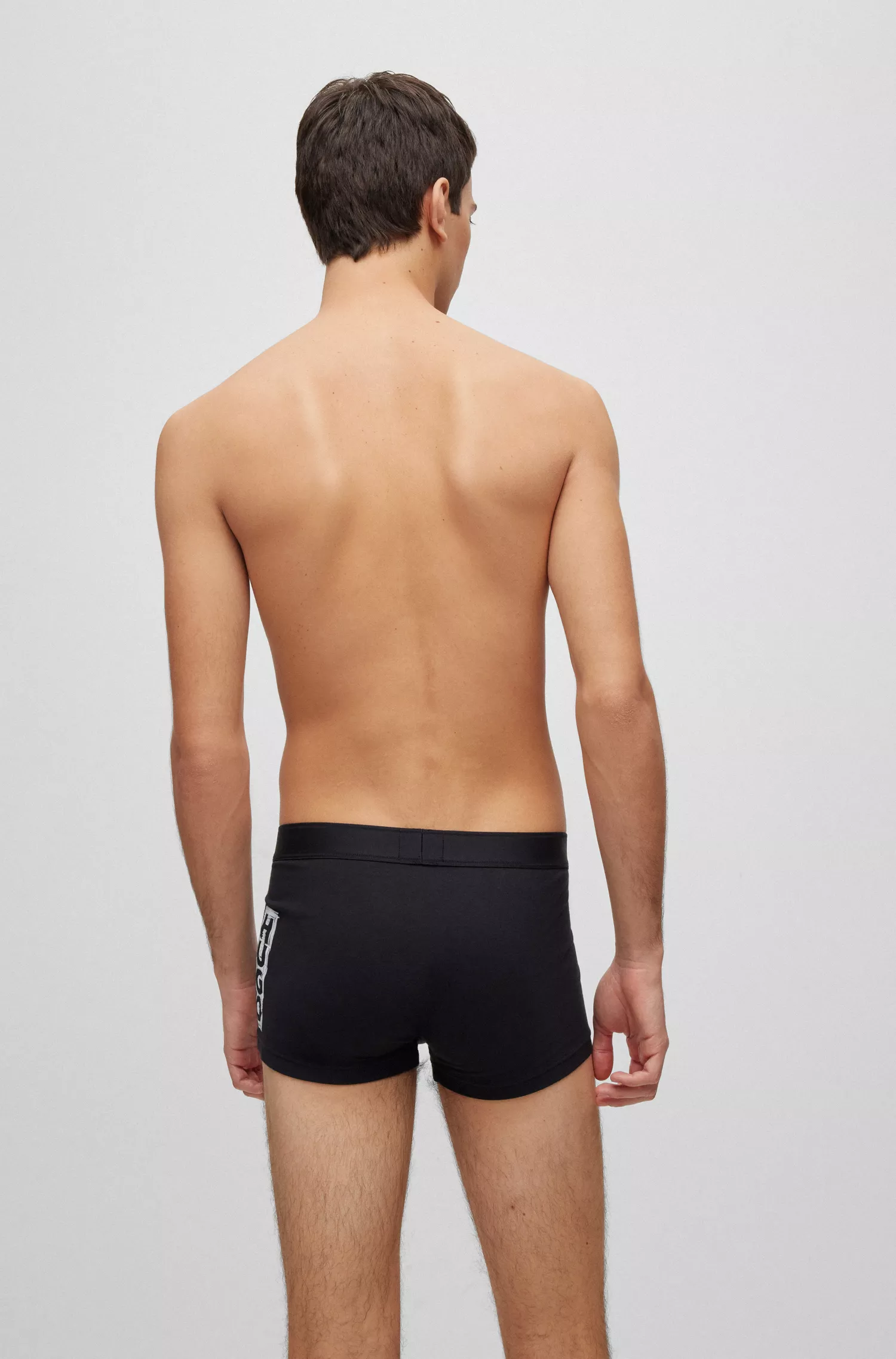 Cueca boxer HUGO vermelha, em algodão stretch, cintura regular, com logo em formato de marcador.
