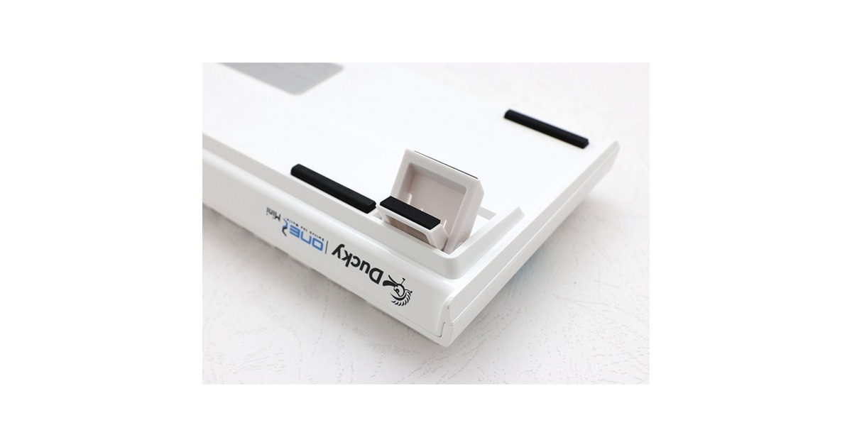 DuckyOne 2 Pro Mini White Classic, gaming toetsenbord  (Wit, US lay-out, Cherry MX Brown, RGB led, Double-shot PBT, QUACK Mechanics, 60%)