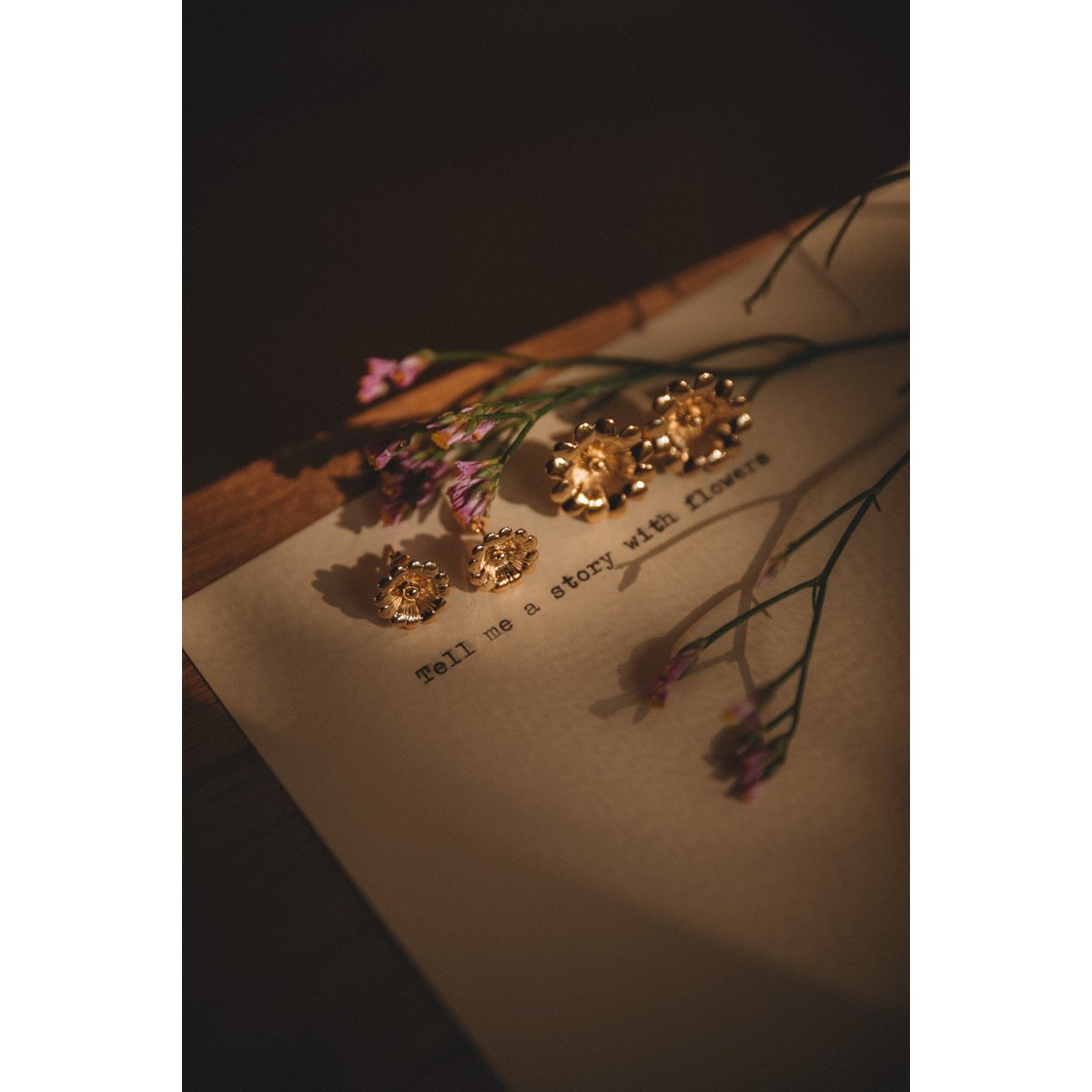 boucles d'oreilles puces fleurs doré à l'or fin - THÉIA
