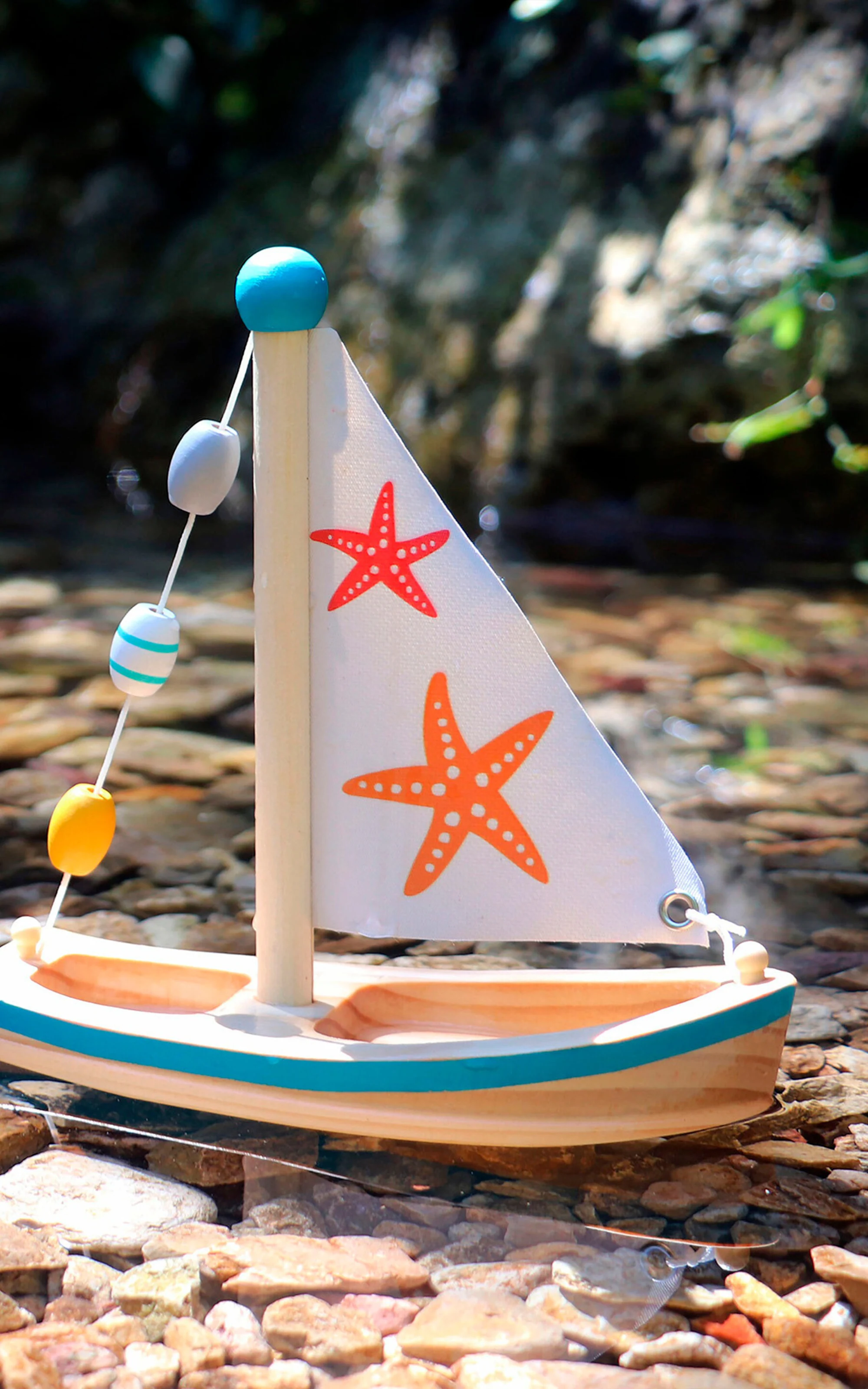 small foot Wasserspielzeug Segelboot Seestern