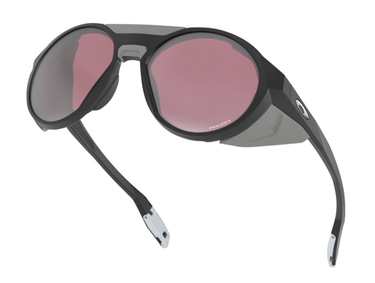 Oakley<br>Clifden Matte Black
