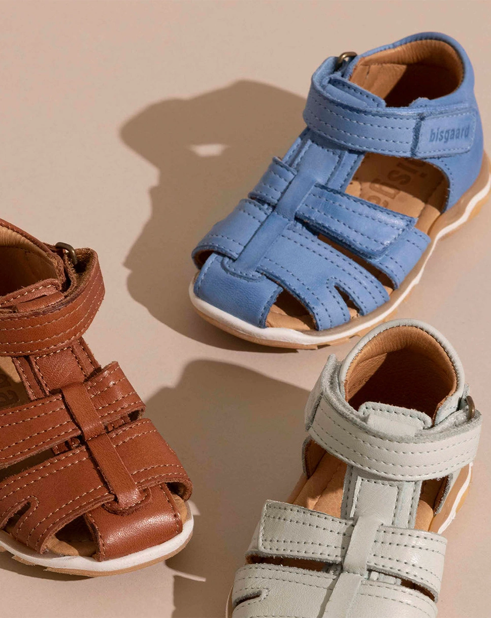 Sandalen ANNI mit Zehenschutz in sky blue