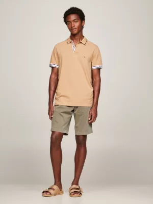 Polo de corte regular com fita contrastante
