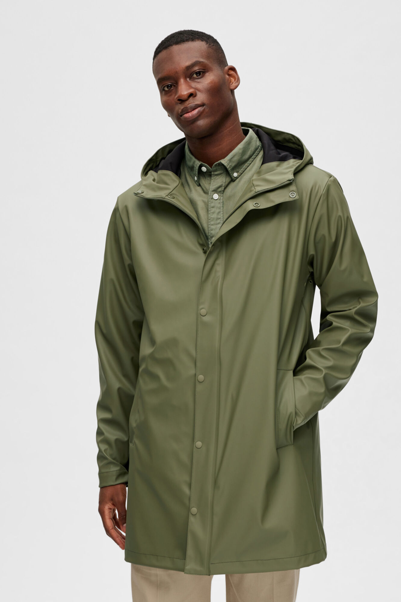 Capa de chuva leve, impermeável e à prova de vento com capuz - Verde