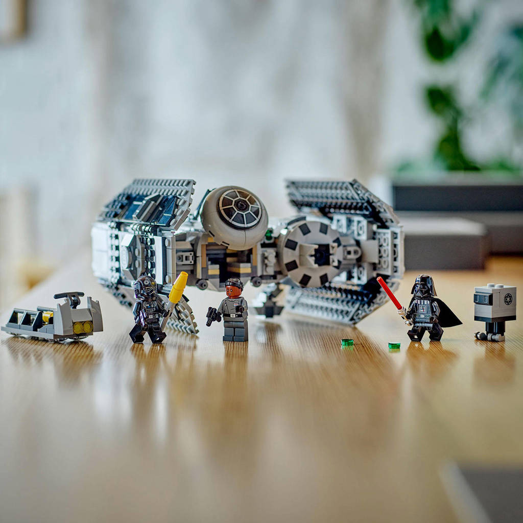 Tie BomberTIE Bomber, Starfighter Bouwpakket met Darth Vader en Gonk Droid 75347