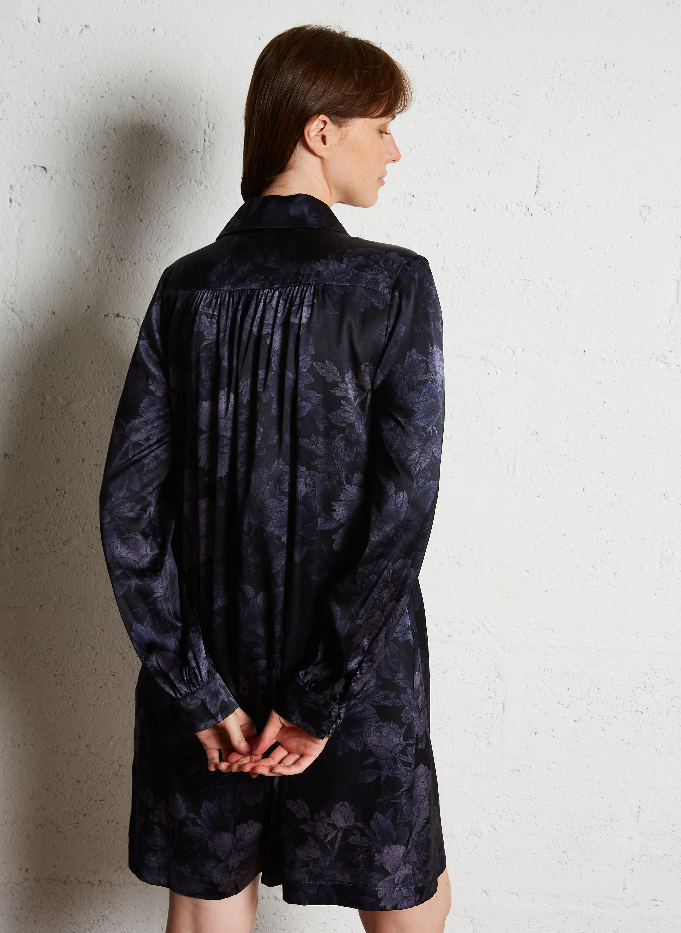 MIYAGI - Robe courte col classique en soie mélangée imprimée | Bleu