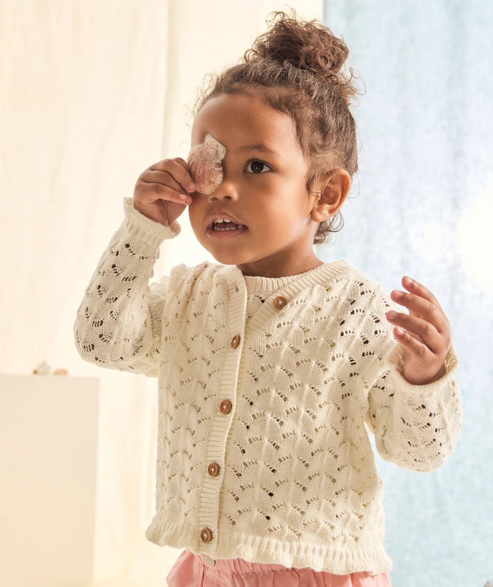 cardigan bébé fille en coton bio et crochet écru