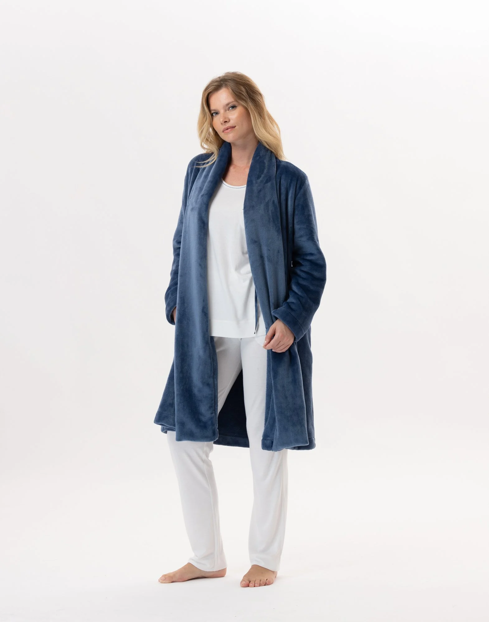 ESSENTIEL 855 - Robe de chambre en peluche flanelle | Bleu