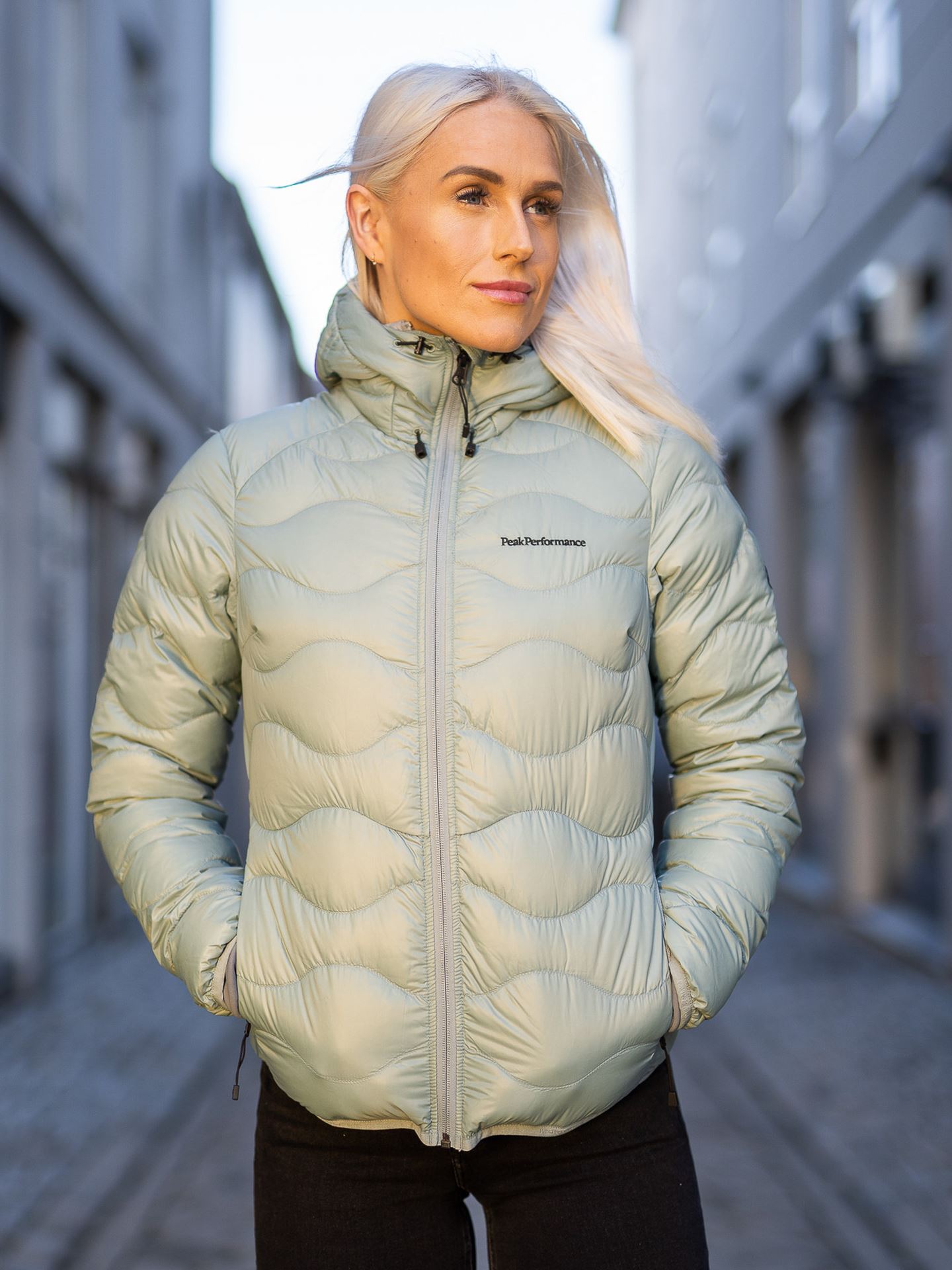 W Helium Down Hood Jacket