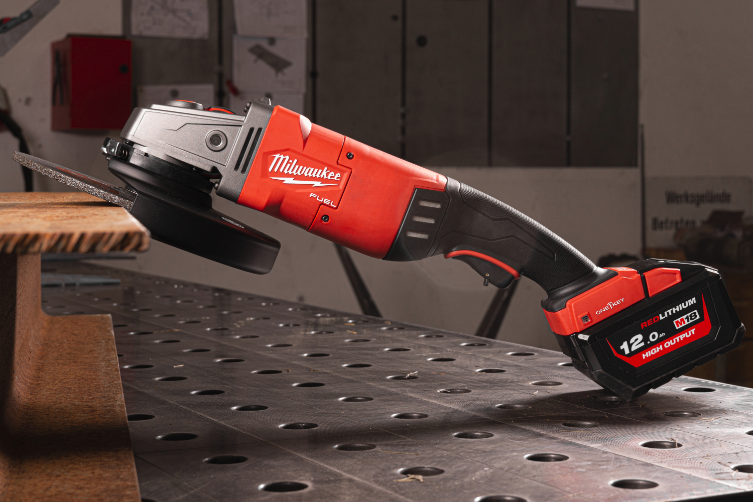 Milwaukee M18 ONEFLAG230XPDB-122C 18V Li-ion accu Haakse slijper set (2x 12.0Ah accu) in koffer - 230mm