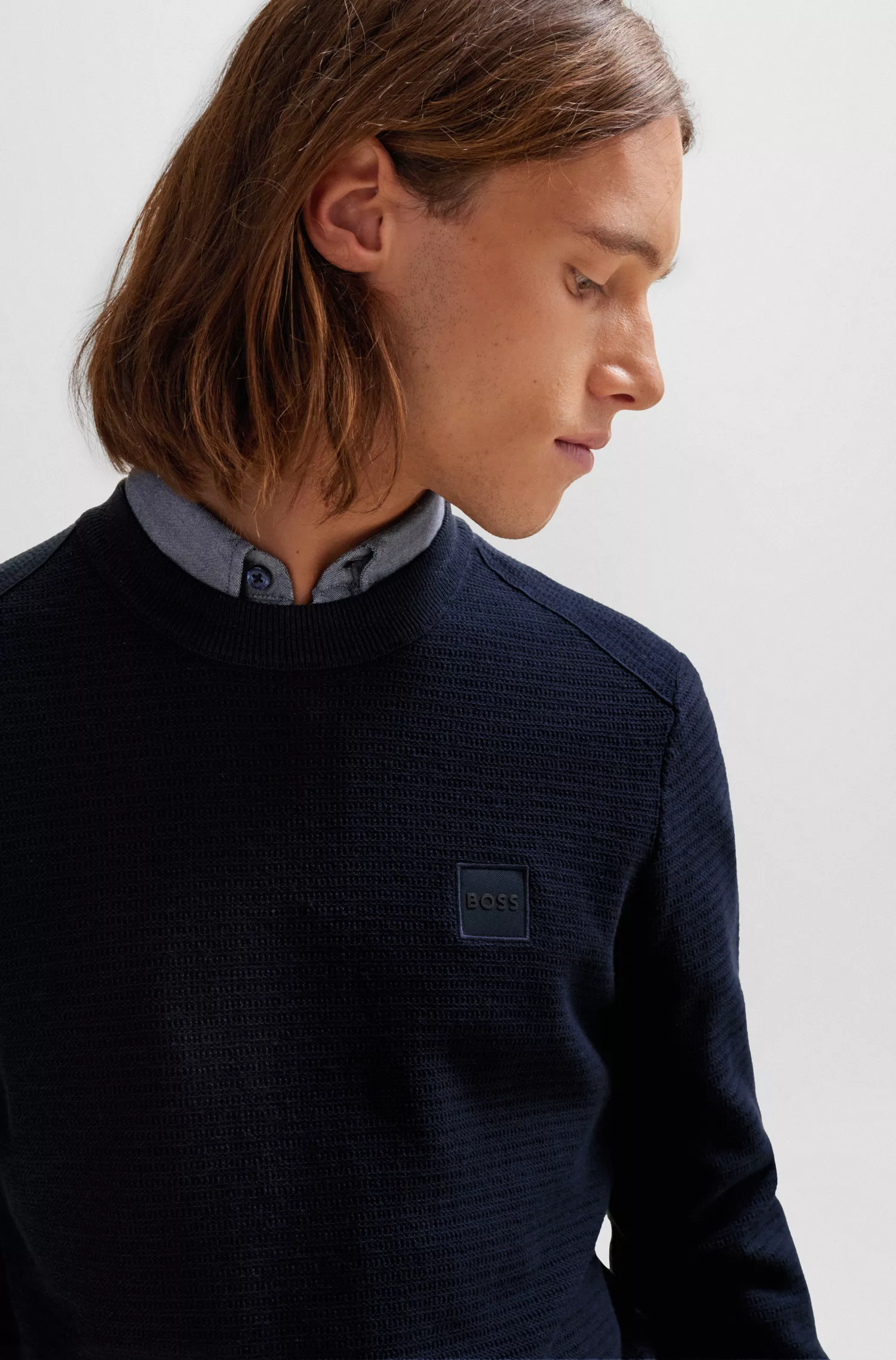 Suéter BOSS laranja de algodão e cashmere, corte regular, com etiqueta com o logotipo.