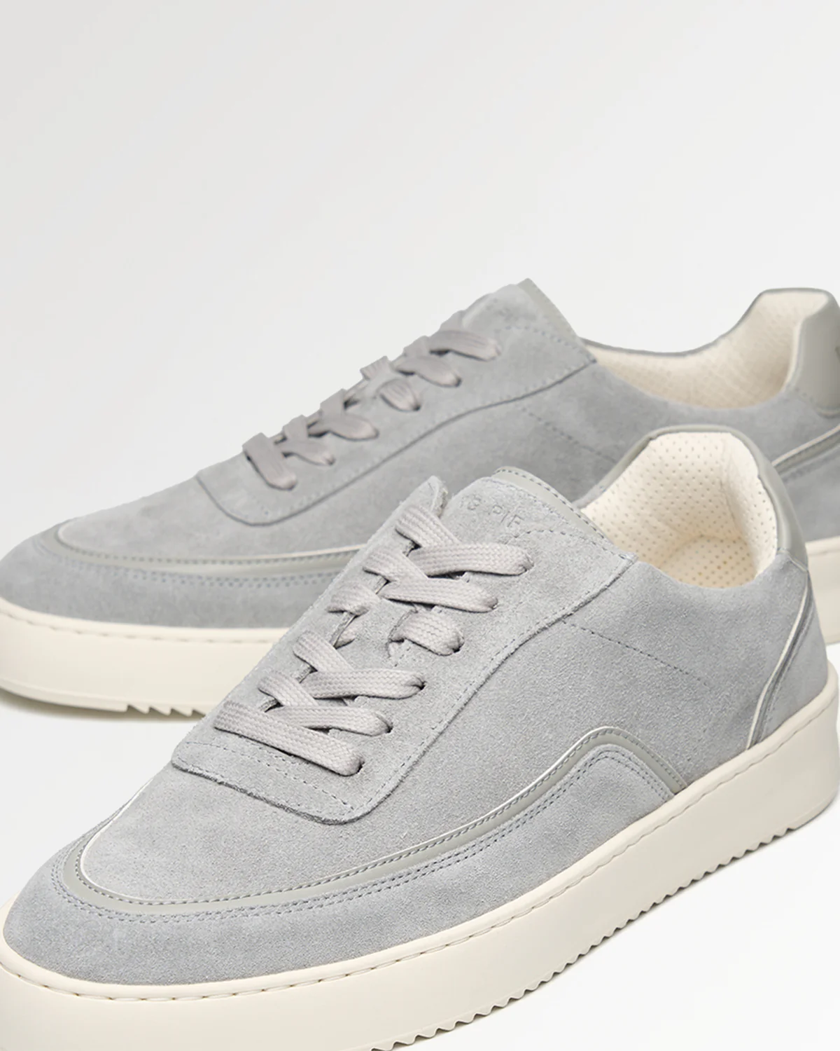Mondo Stack Suede Light Grey