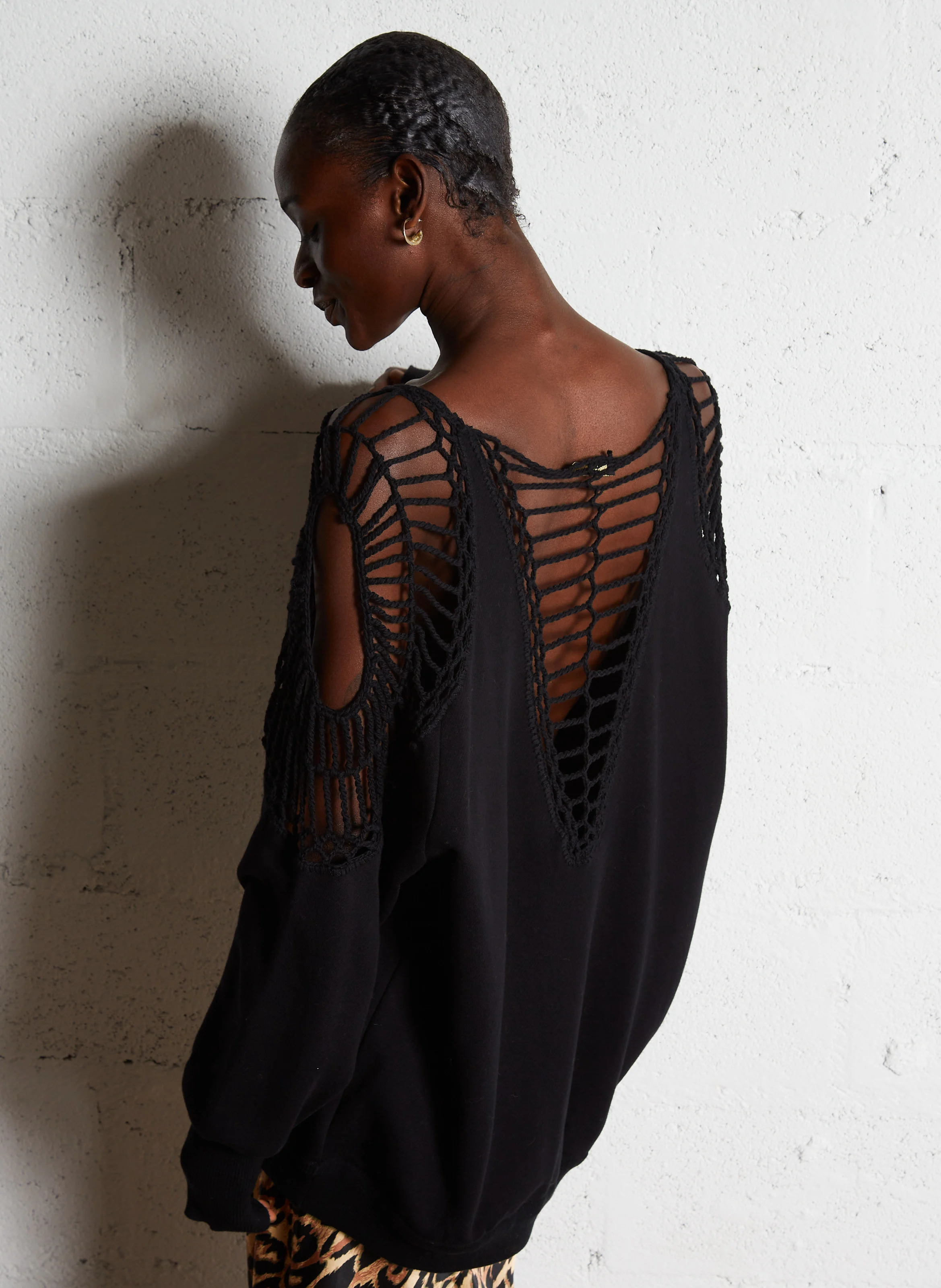SHIHO - Sweat ample macramé en coton | Noir