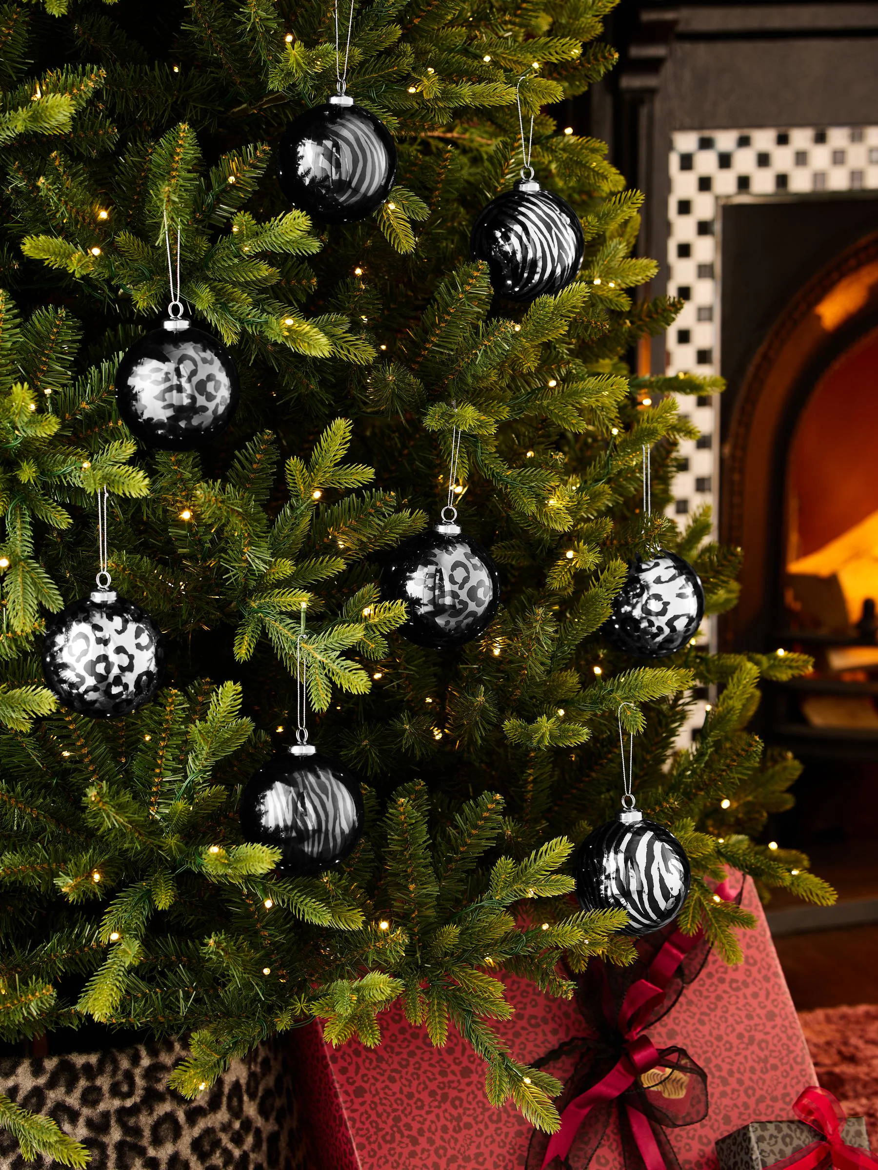 Set van 8 onbreekbare kerstballen