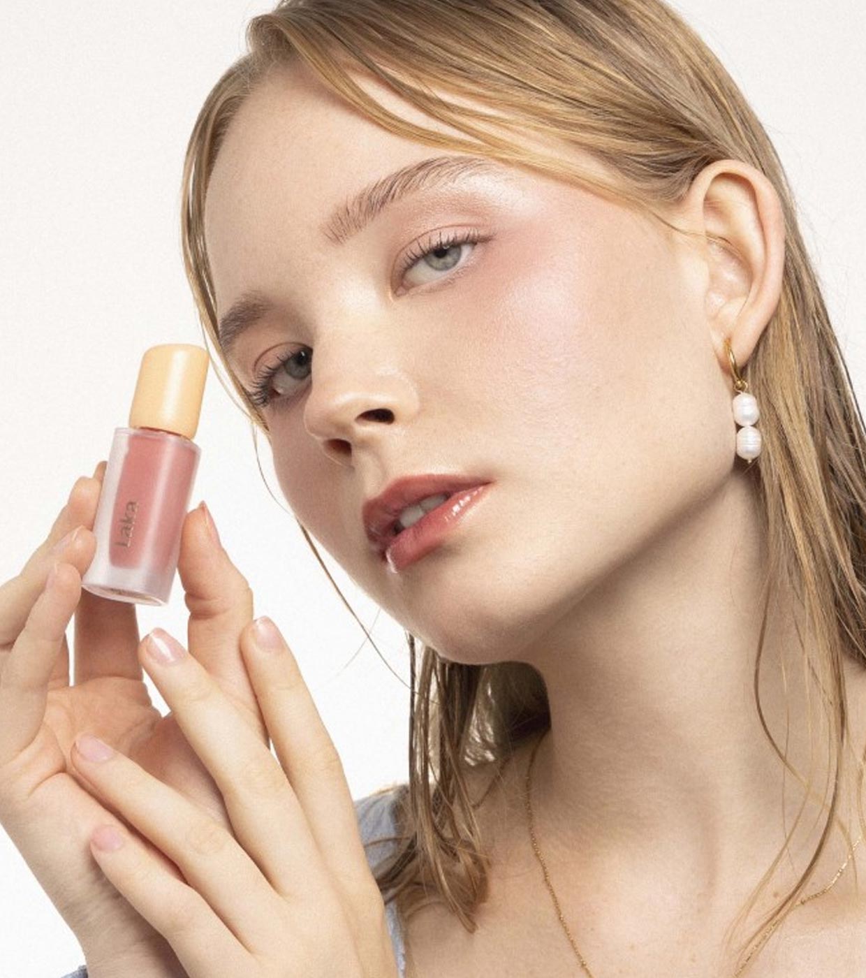 Laka - Hidratante Lip Gloss Tint Fruity Glam Tint - 101: Joyful