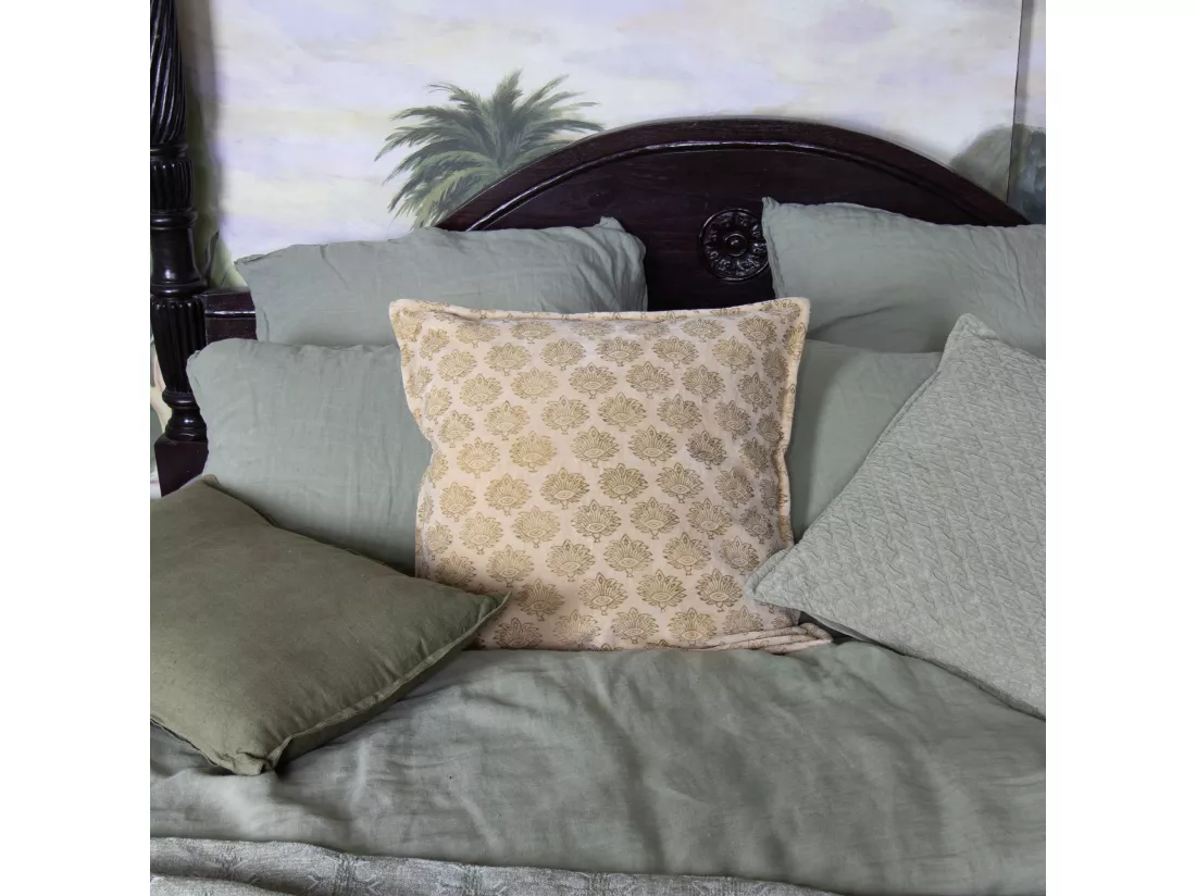 Now's Home - Coussin En Velours Vintage Beige Avec Imprime 45x45cm Dori