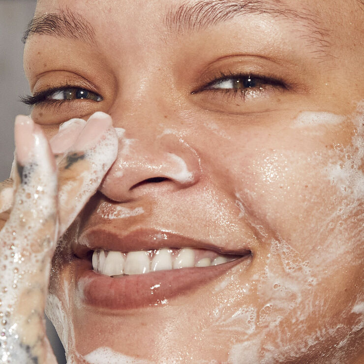 Fenty Skin Total Cleans'R - Makeup Removing Cleanser With Barbados Cherry