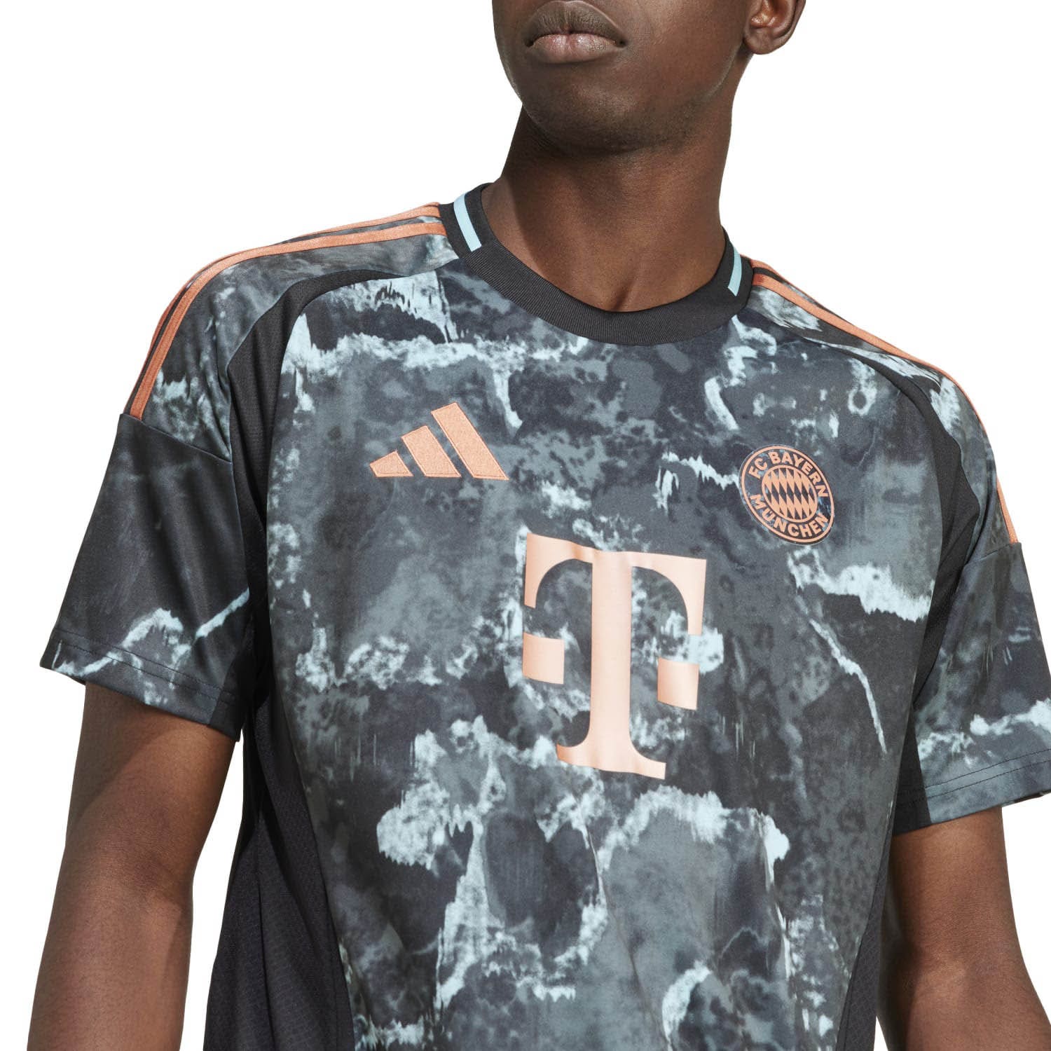 adidas  FC Bayern München 24/25 Uitshirt