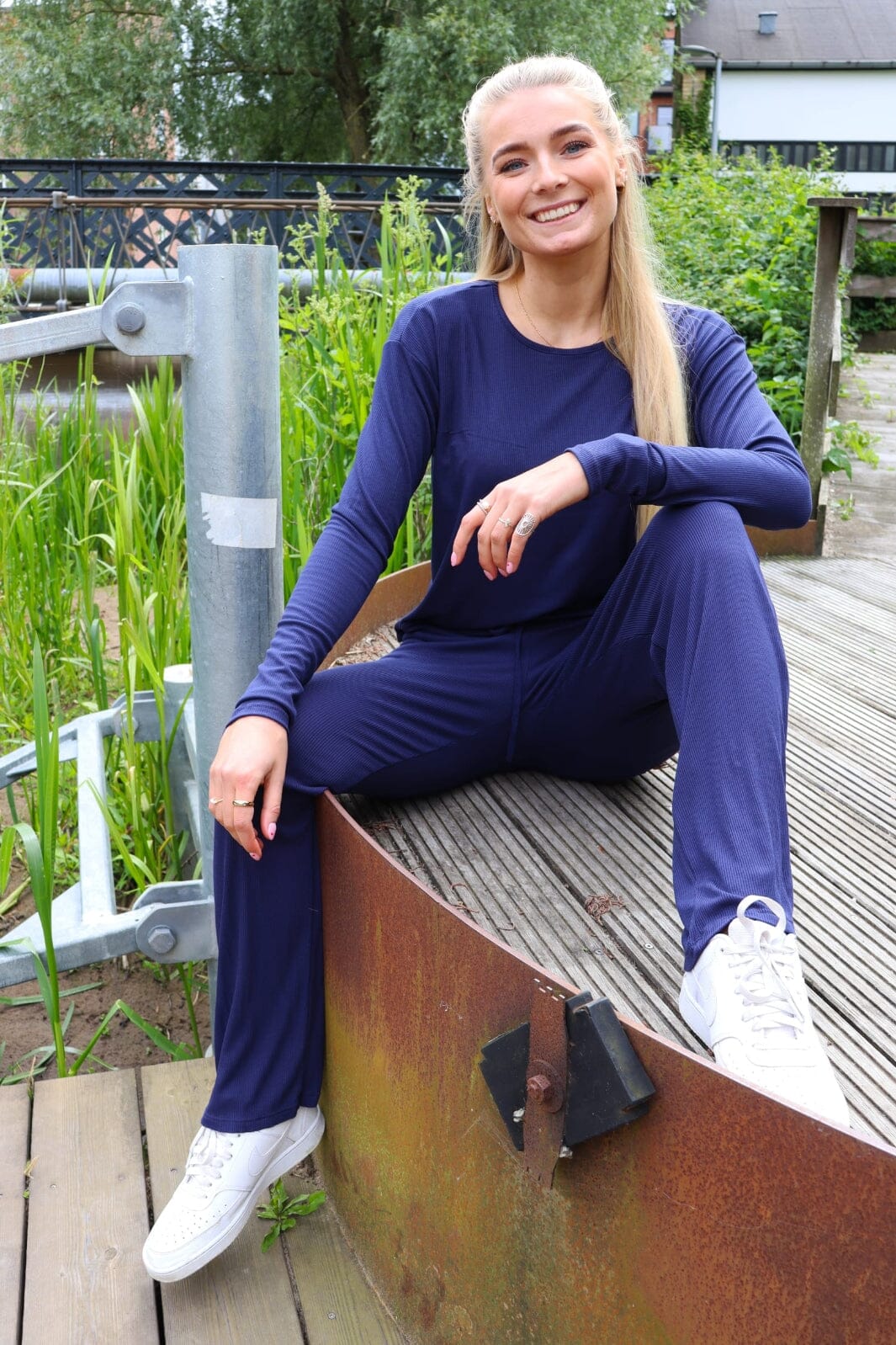Liberte Natalia-Ls-Boxy-Blouse navy
