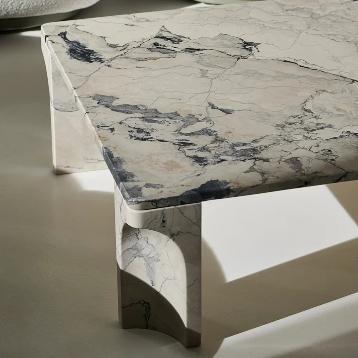Gubi - Doric Couchtisch, 80 x 80 cm, electric grey