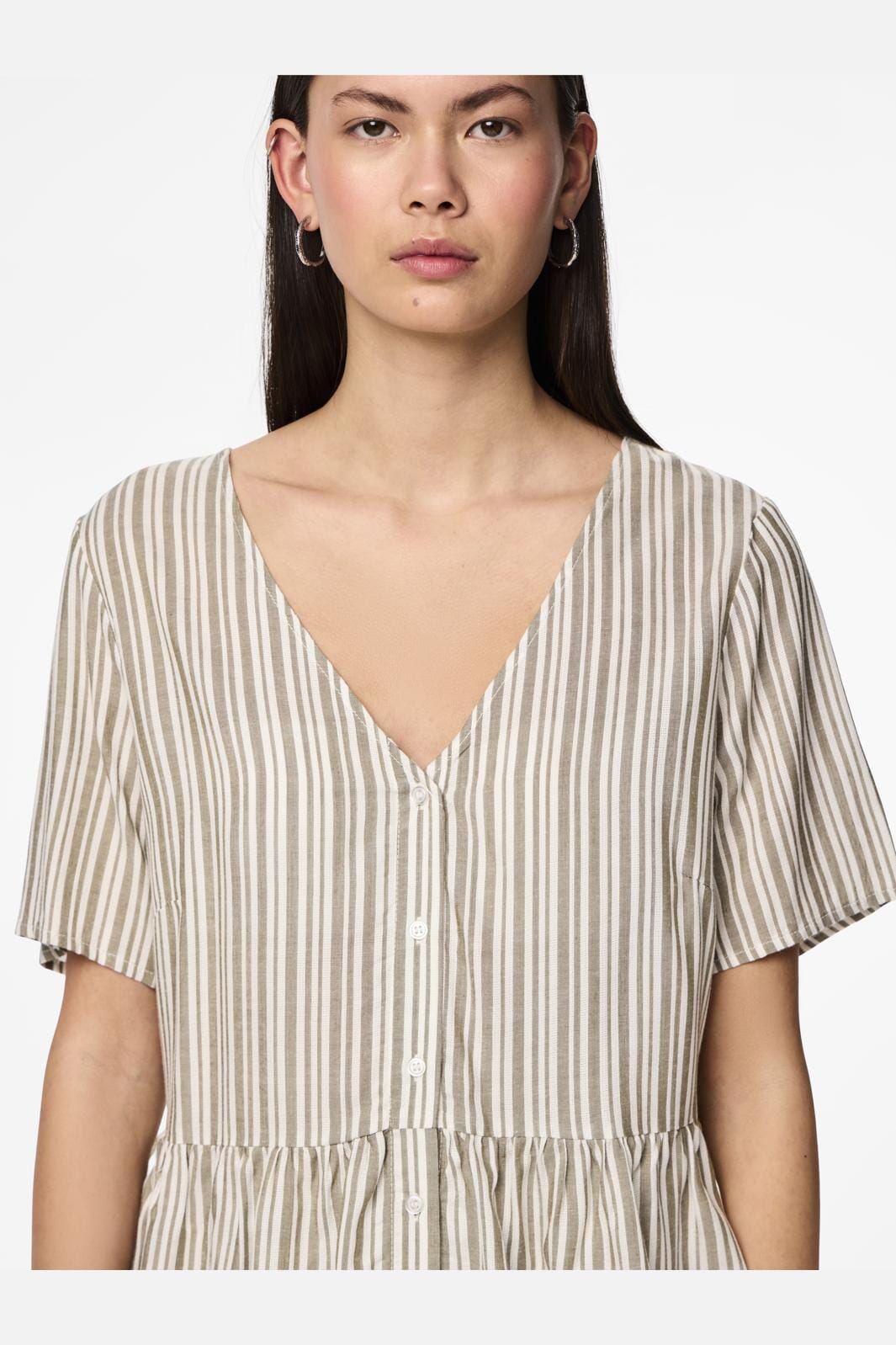 Pieces Pcalvina Ss Button Down Top 4472372 laurel oak cloud dancer