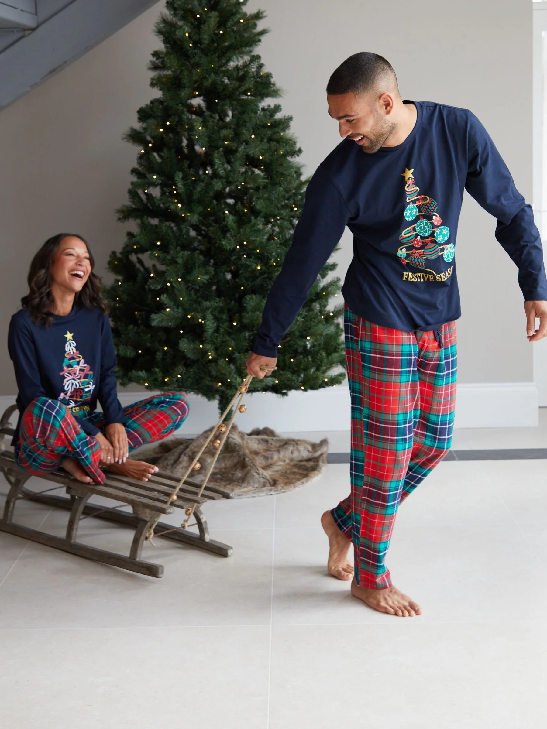 Threadbare Kerstmis Tree Graphic Lange Pyjama's (2-delige Set)