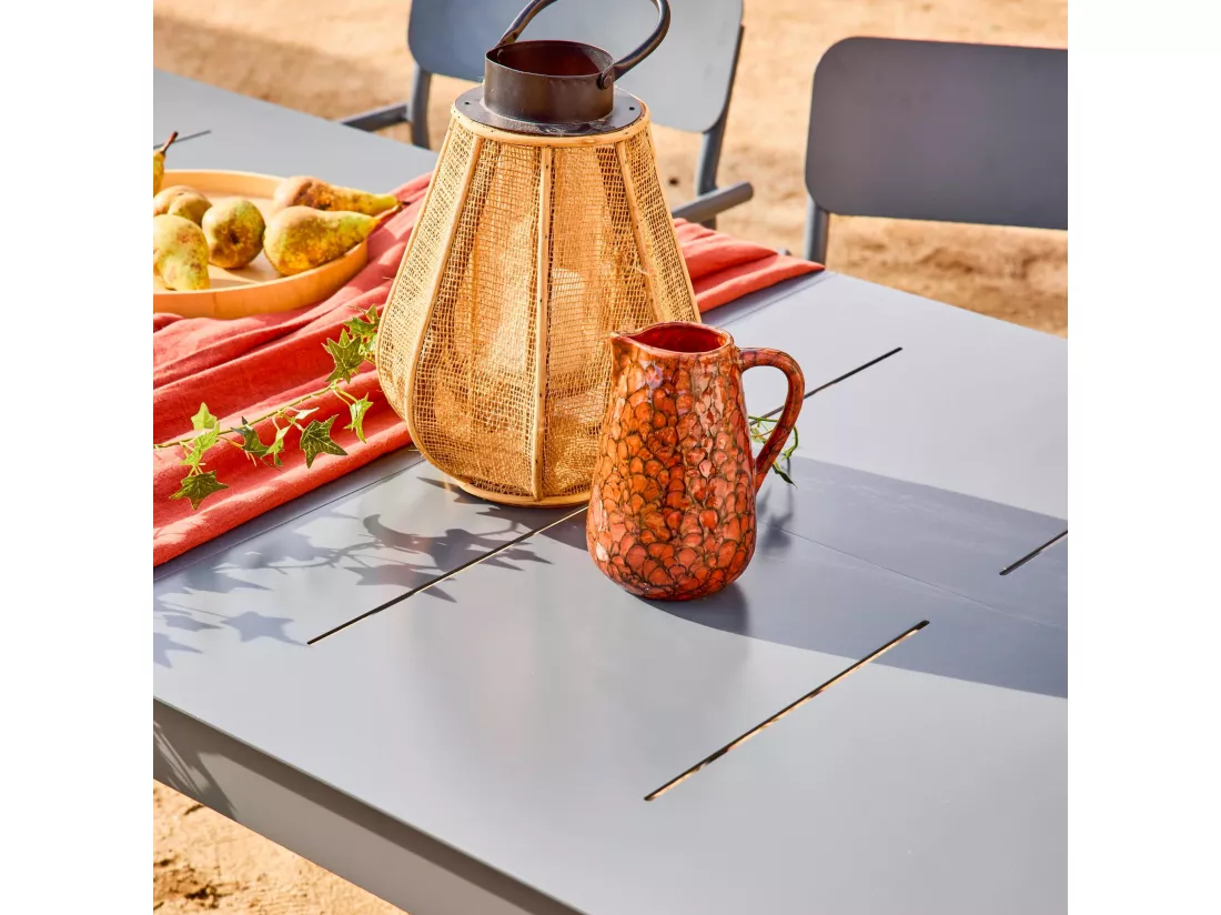 Table de jardin extensible aluminium + 8 assises anthracite. 8 fauteuils textilène. 210/300 x 100 x 75.5 cm
