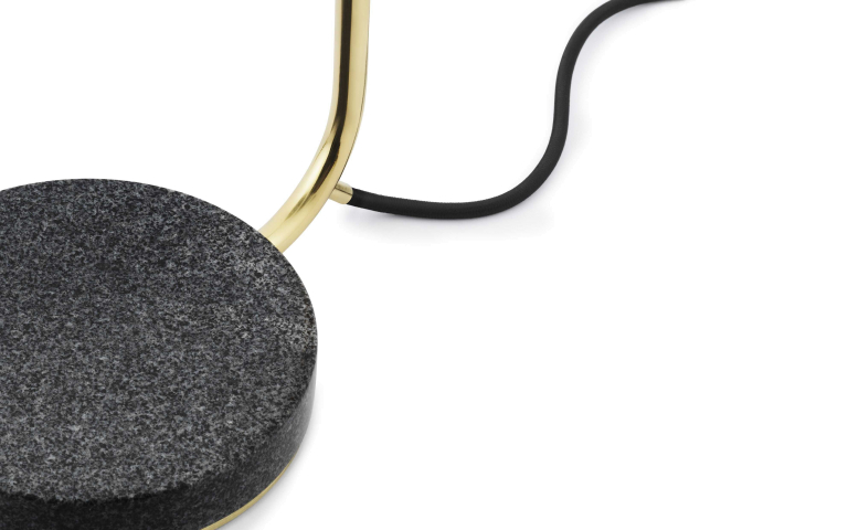 Normann Copenhagen Grant tafellamp messing
