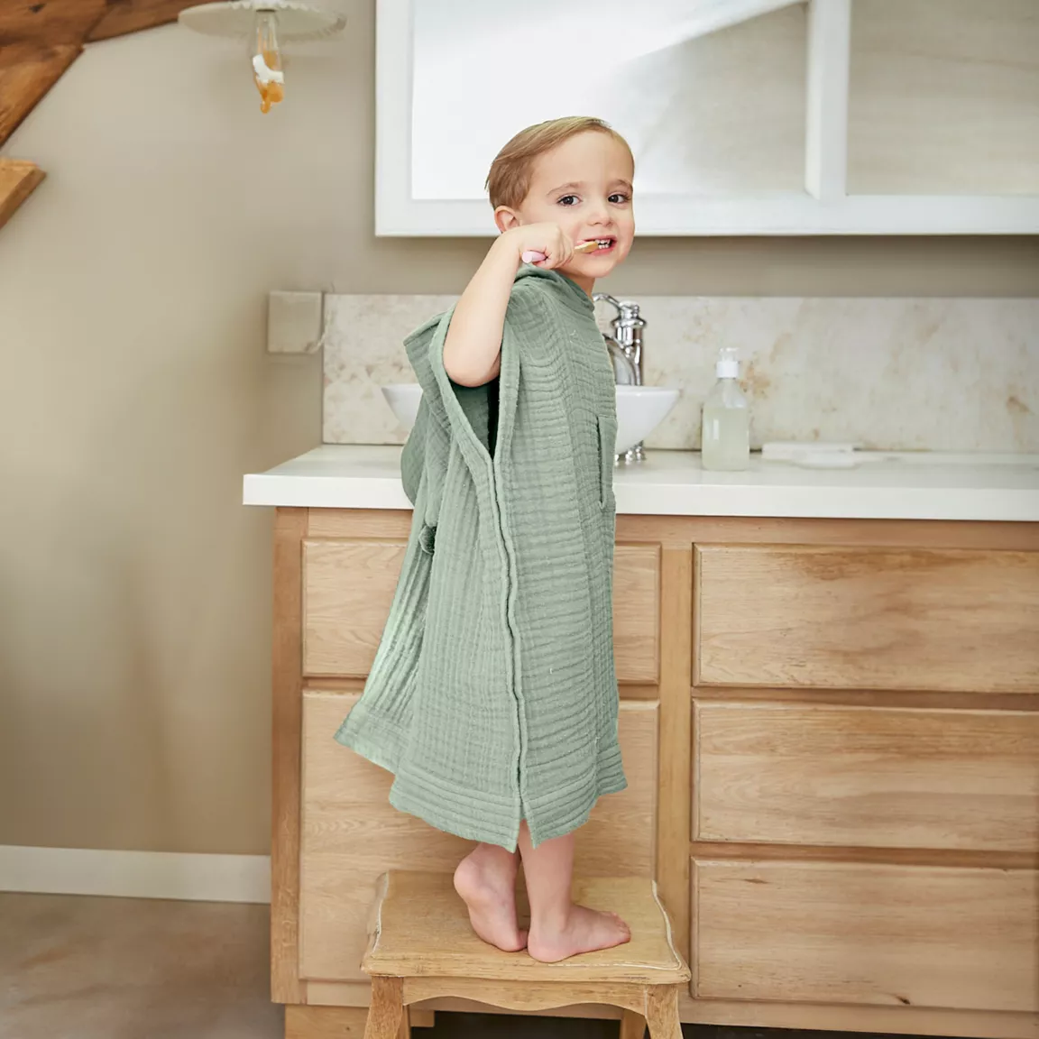 Poncho de bain enfant gaze de coton 2/5 ans Gaïa Vert eucalyptus