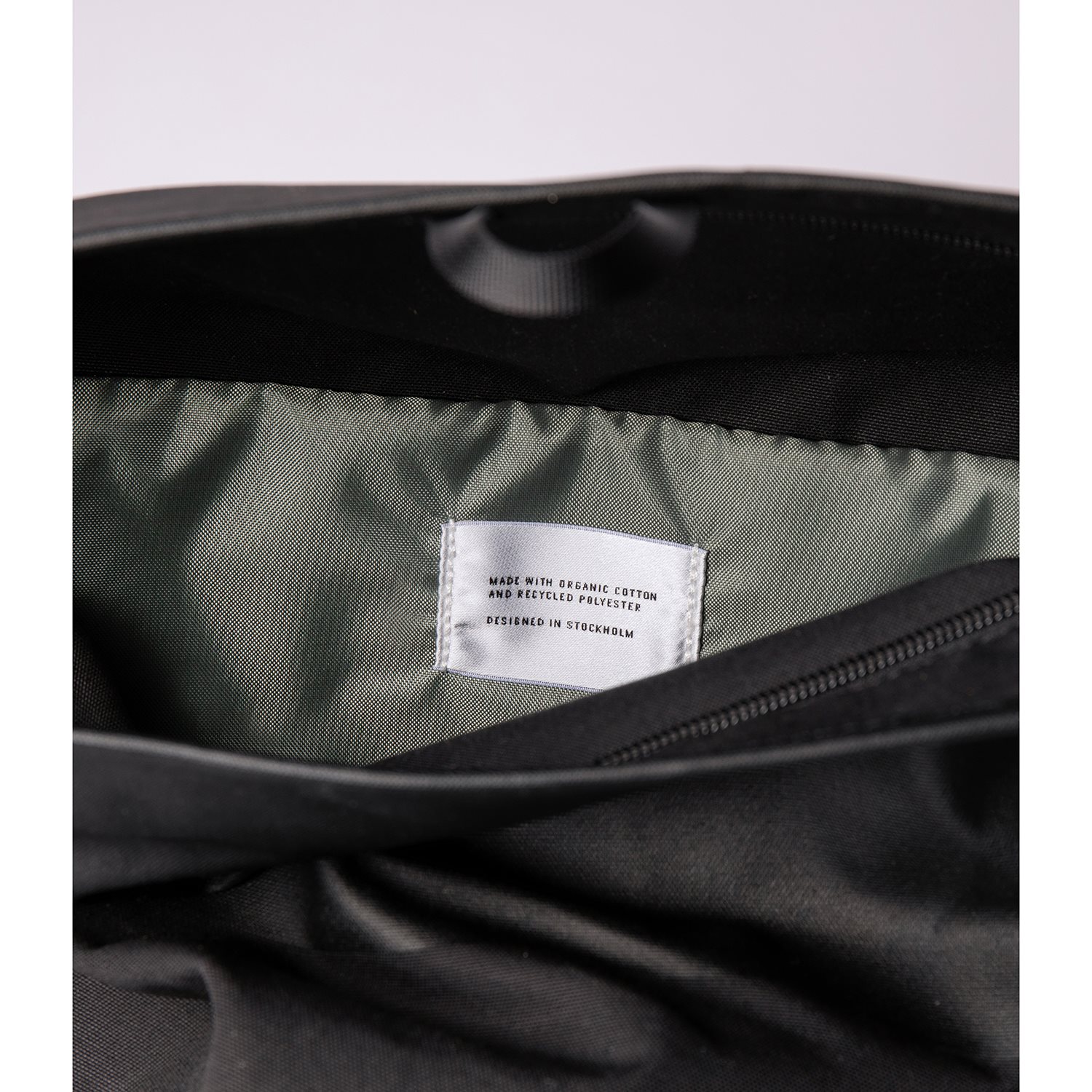 Sandqvist Alfred Backpack black with black webbing