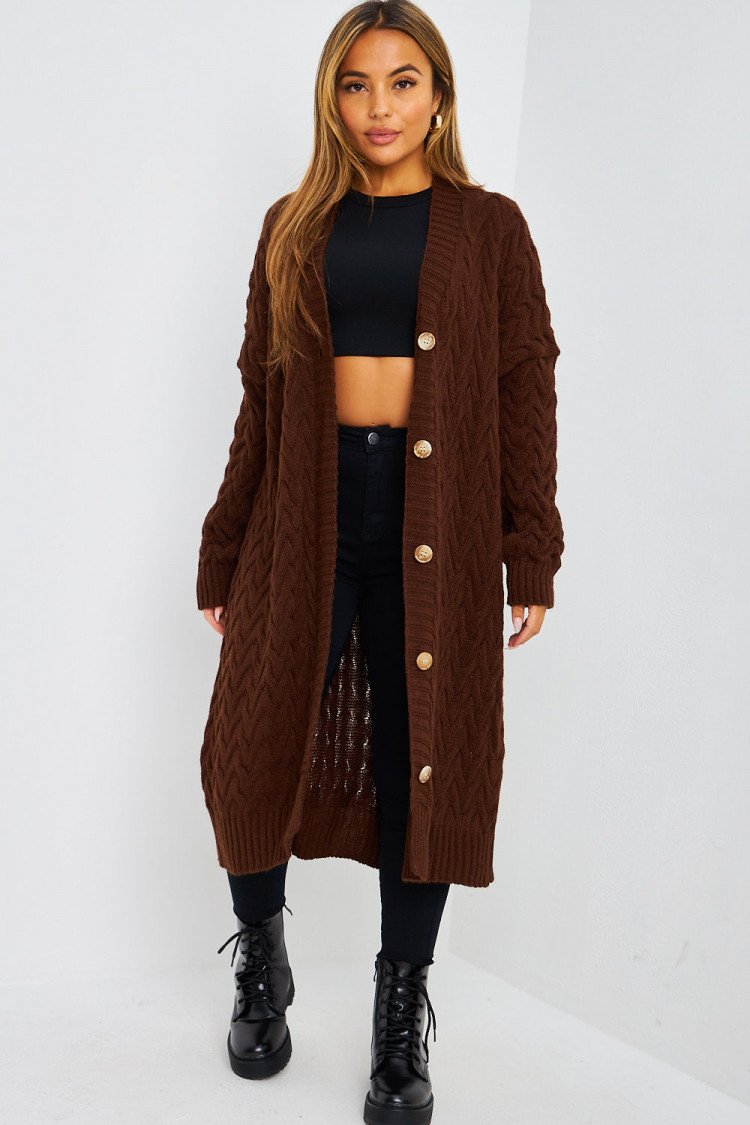 Gilet long marron en mailles torsadées