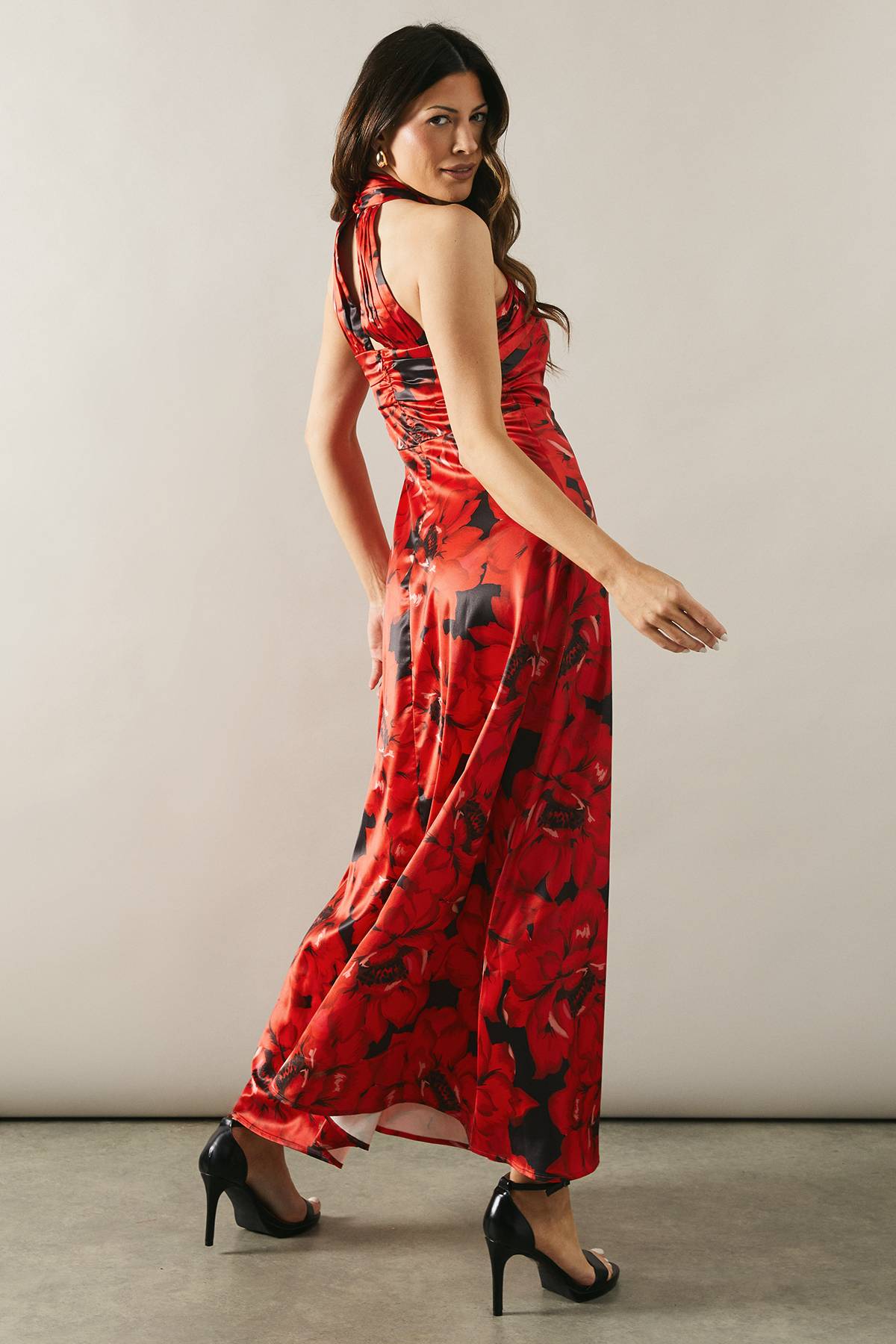 Wallis Robe Longue Col Halter en Satin Imprimé
