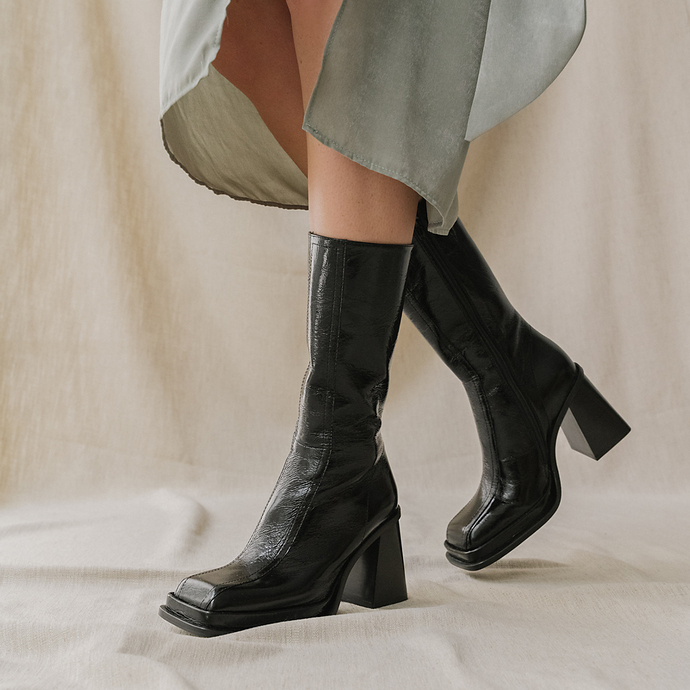 Bottes à talons, plateformes et bouts ca...  en cuir brillant noir