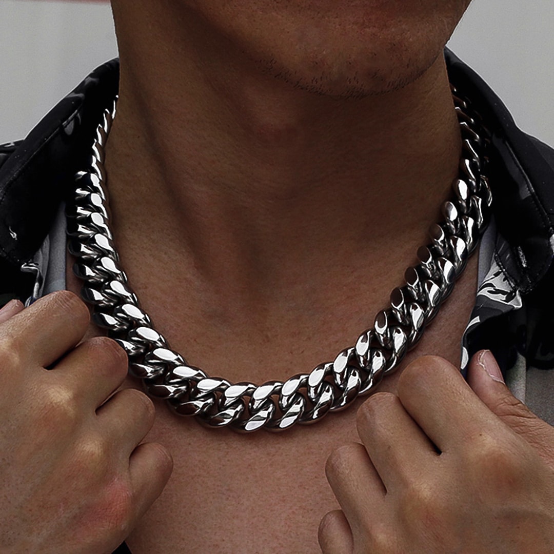 18mm Cuban Link Panzerkette silbrig mit Zirkonia Verschluss