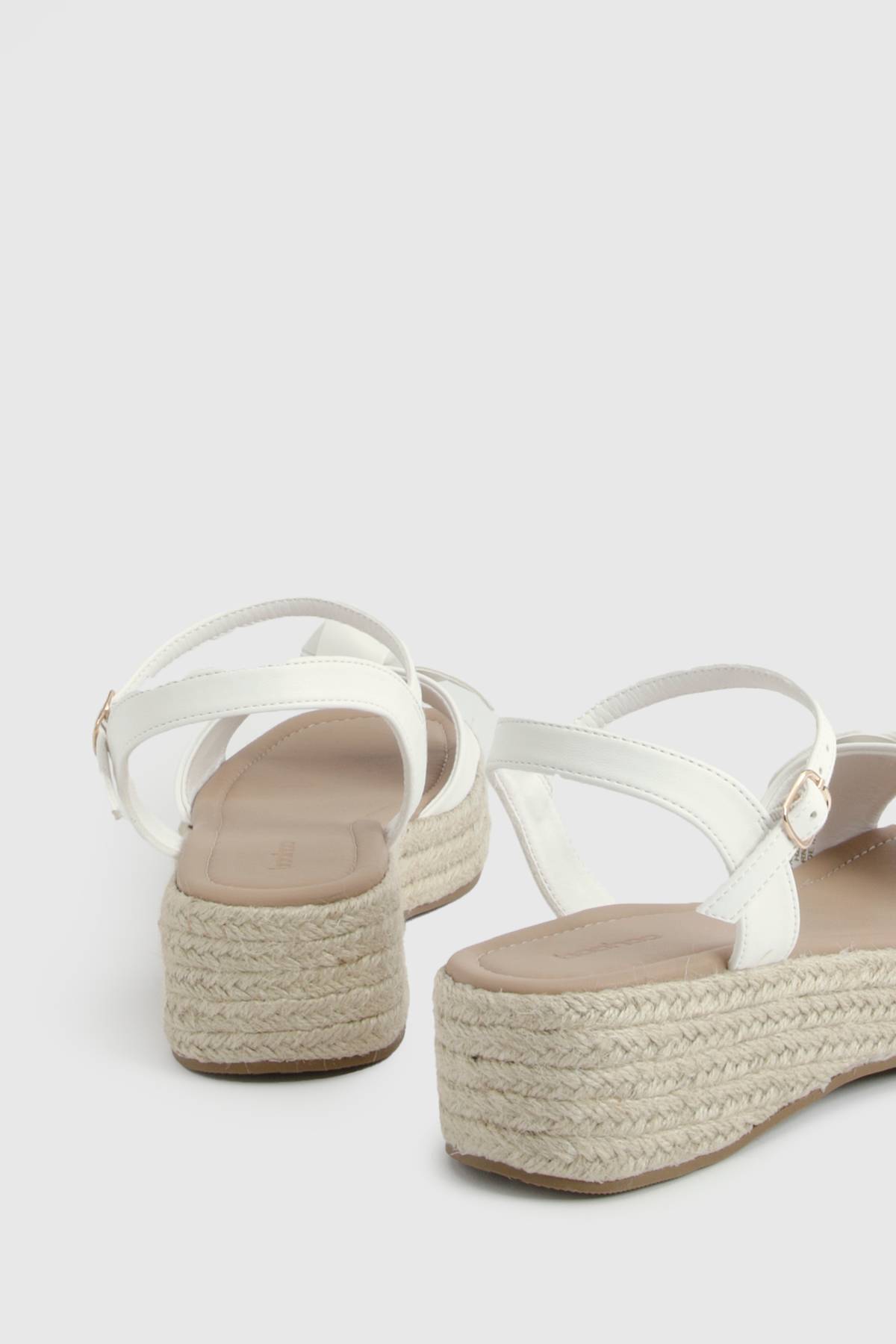 boohoo Espadrilles Compensées À Brides Avec Détail Nœud - Coupe Large