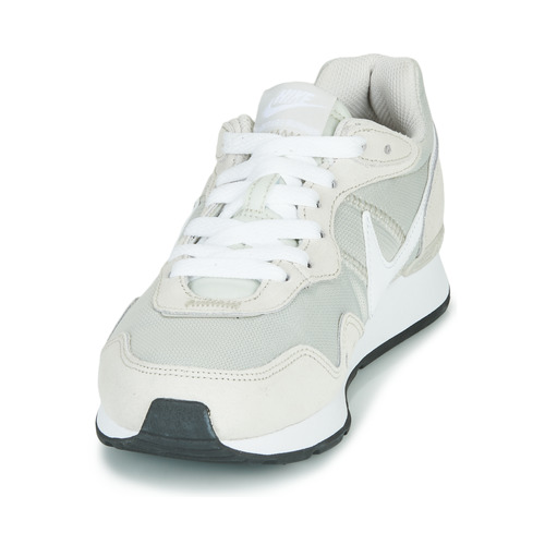 Nike - VENTURE RUNNER - Beige / Blanc