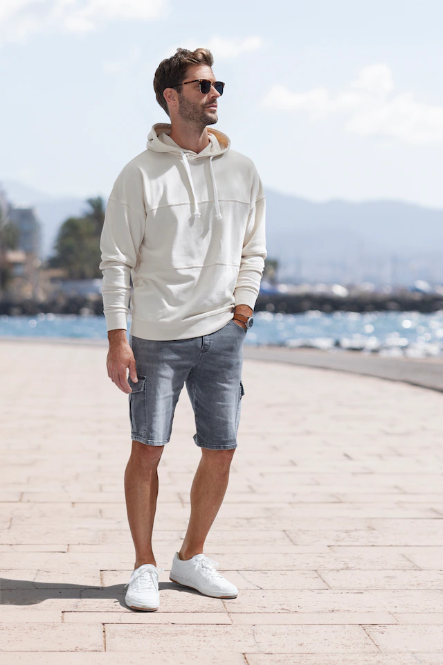 John Devin Shorts »Bermuda, kurze Jogger Pants«  mit Cargotaschen, knielang, elastische Schlupf-Bermuda