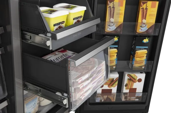 Hisense RQ760N4IFE - Køleskab/fryser - frans dør-bundfryser med vanddispenser, isdispenser - Wi-Fi - bredde: 91.4 cm - dybde: 72.5 cm - højde: 178.5 cm - 577 liter - Klasse E - sort