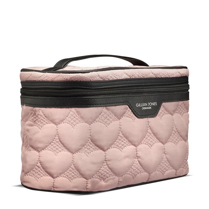 Gillian Jones<br>Beauty Box Urban Travel