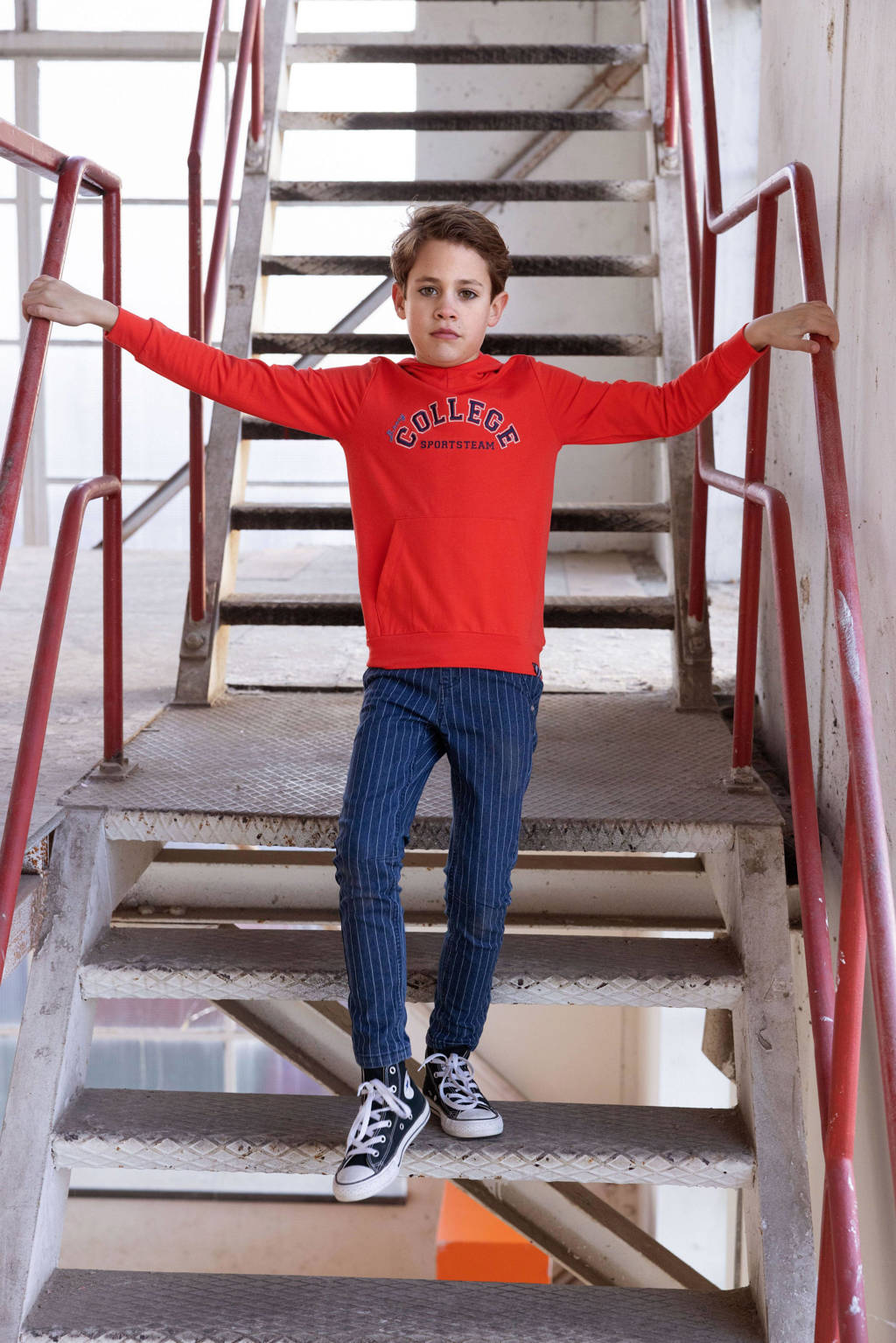 B.Nosy hoodie B.TODAY met printopdruk rood