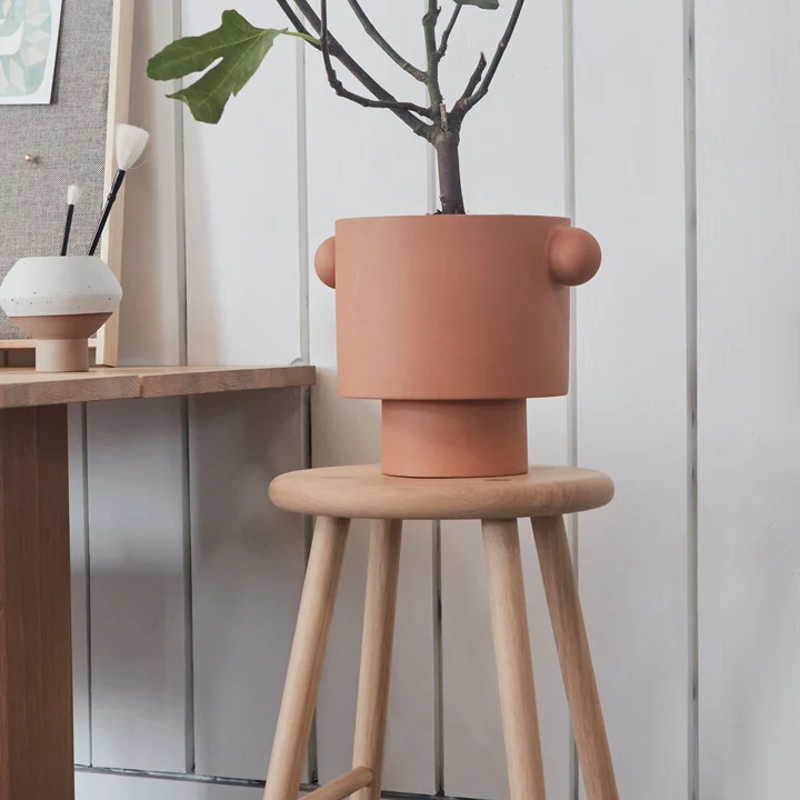 OYOY - Moto Hocker, 31 x 46 cm, Esche braun